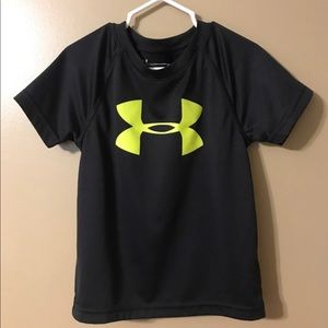 Under Armour Dri-fit Shirts Boys Size 4